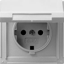 Розетка с з/к и крышкой