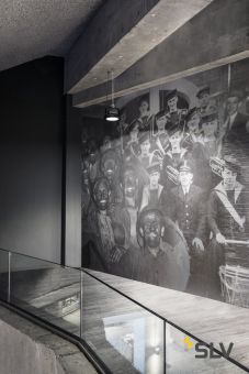 PARA FLAC LED DALI светильник на скобе IP65 104Вт c LED 4000К, 90°, 12800лм, черный